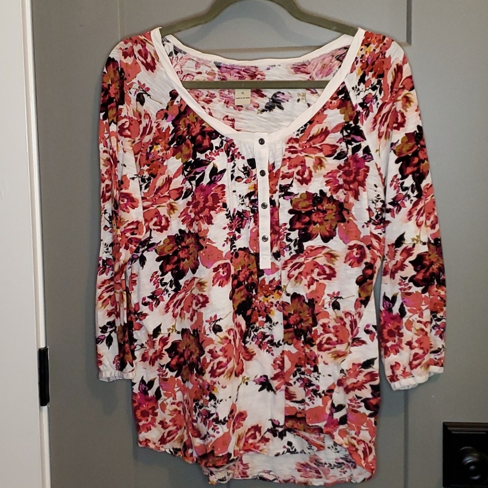 NEW LUCKY brand Ladies blouse sz XL - FLORAL DELIGHT